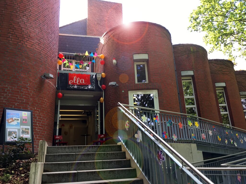 Wegbeschreibung zur Gesprächsrunde beim ella Kulturhaus Langenhorn - Eingang