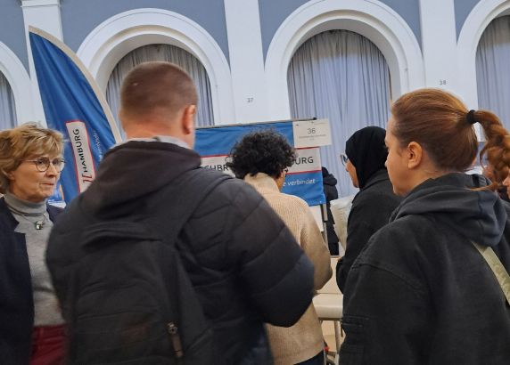 Stand des Sprachbrücke e.V. auf dem Markt der Begegnungen